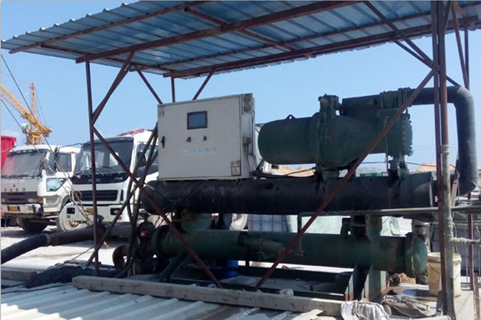 德爾制冷臺架式混凝土冷水機